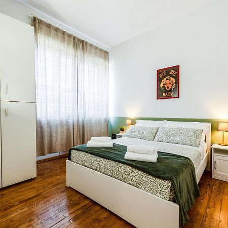 Milanese Elegance - 15 Minutes Duomo Apartman Kültér fotó